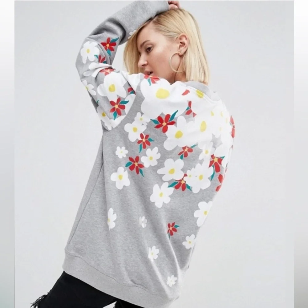 Adidas Originals x Pharrell Williams Kauwela Daisy Crewneck Sweatshirt - Picture 6 of 16